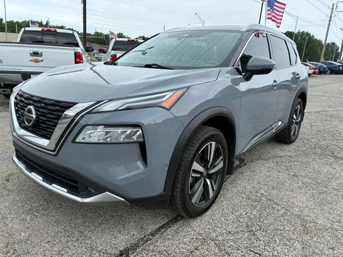 Used 2021 Nissan Rogue Platinum AWD/4WD image 2