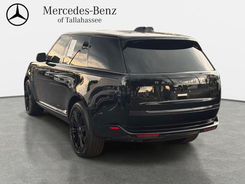 Used 2025 Land Rover Range Rover SE AWD/4WD image 7