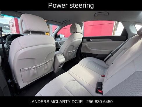Used 2017 Hyundai Sonata SE image 16