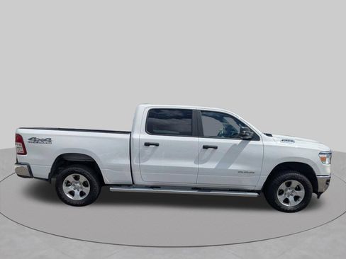 Used 2023 RAM 1500 Big Horn AWD/4WD image 3