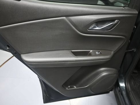 Used 2019 Chevrolet Blazer LT FWD image 25
