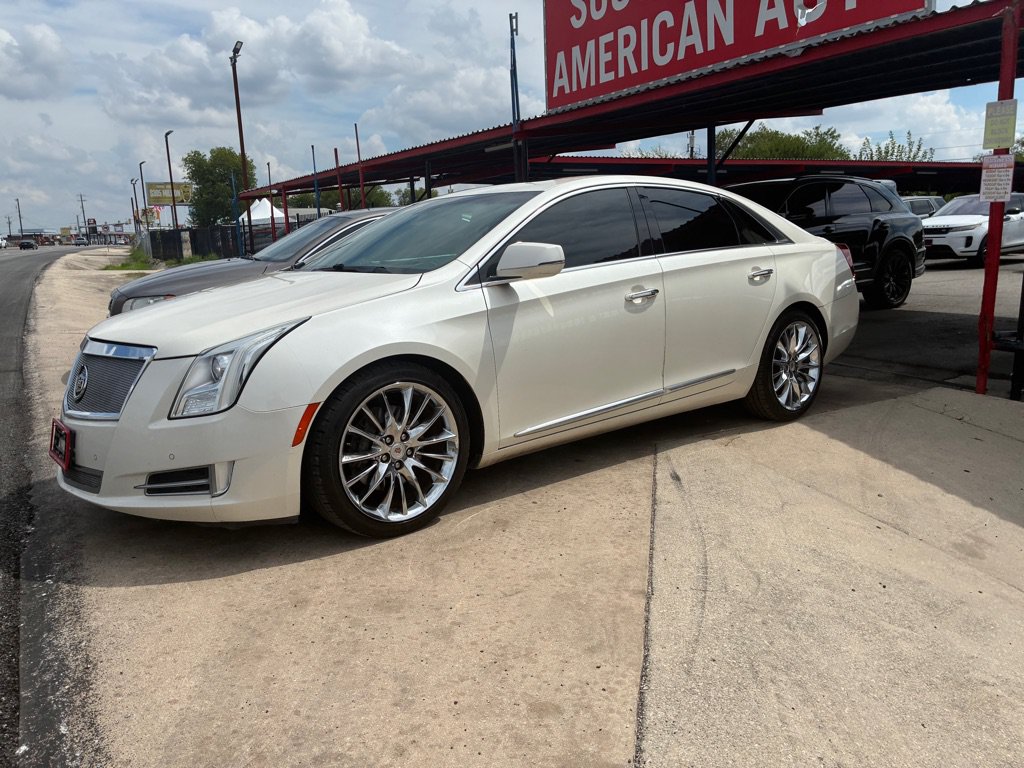 Used 2013 Cadillac XTS Platinum FWD image 19