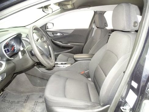Used 2023 Chevrolet Malibu LT FWD image 9
