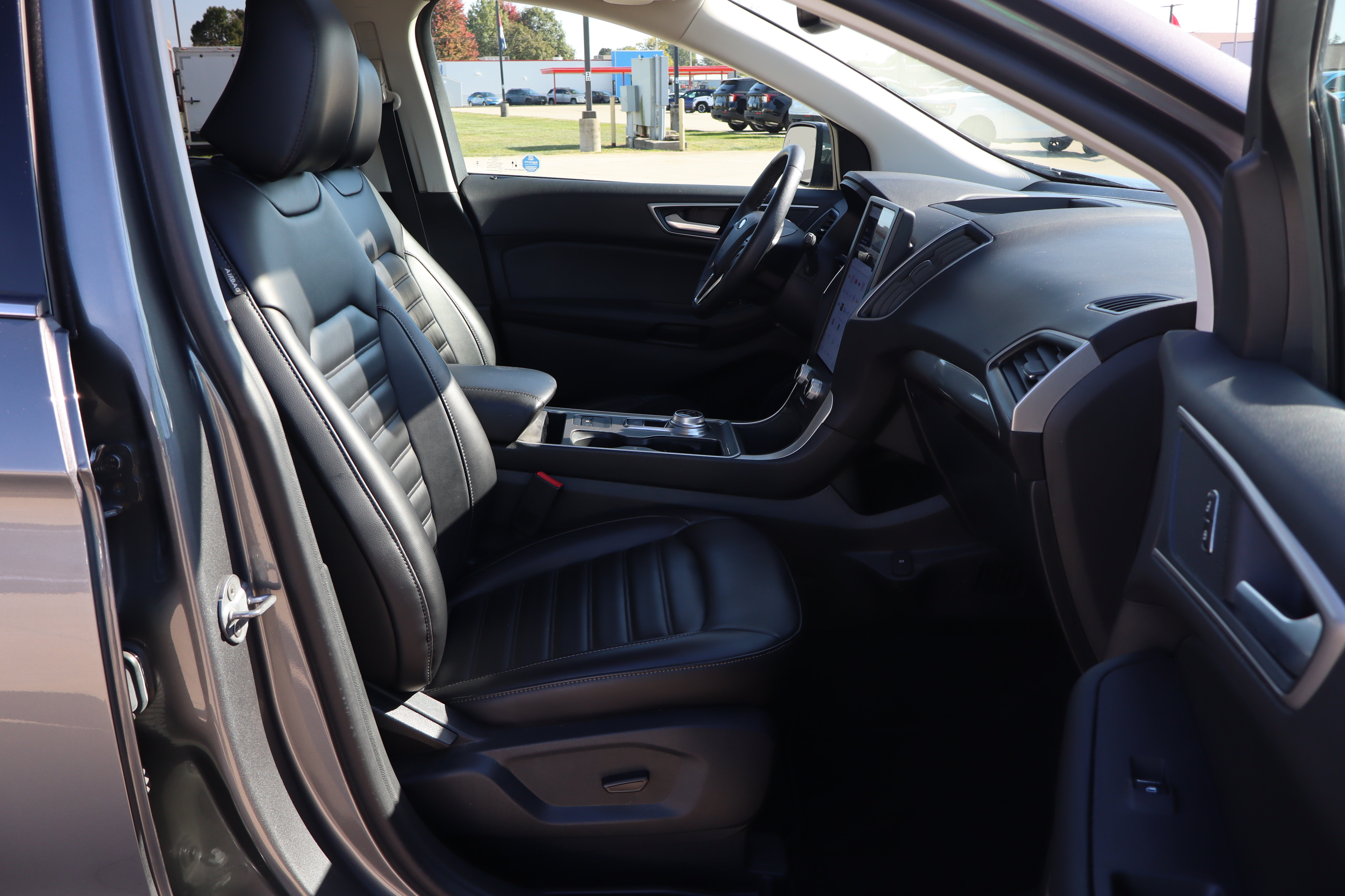Used 2024 Ford Edge SEL w/ Convenience Package AWD/4WD image 12