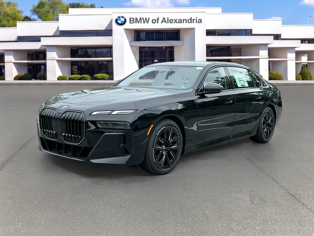 Used 2026 BMW 760i xDrive AWD/4WD image 3