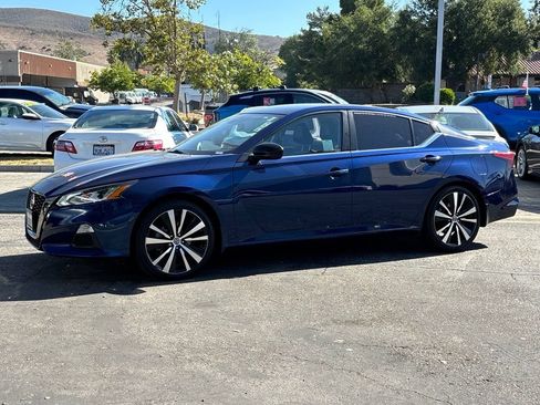 Used 2020 Nissan Altima 2.5 SR FWD image 8