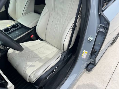 Used 2025 Acura MDX A-Spec AWD/4WD image 12
