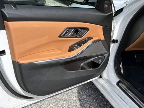 Used 2023 BMW 330i Sedan w/ M Sport Package RWD image 16