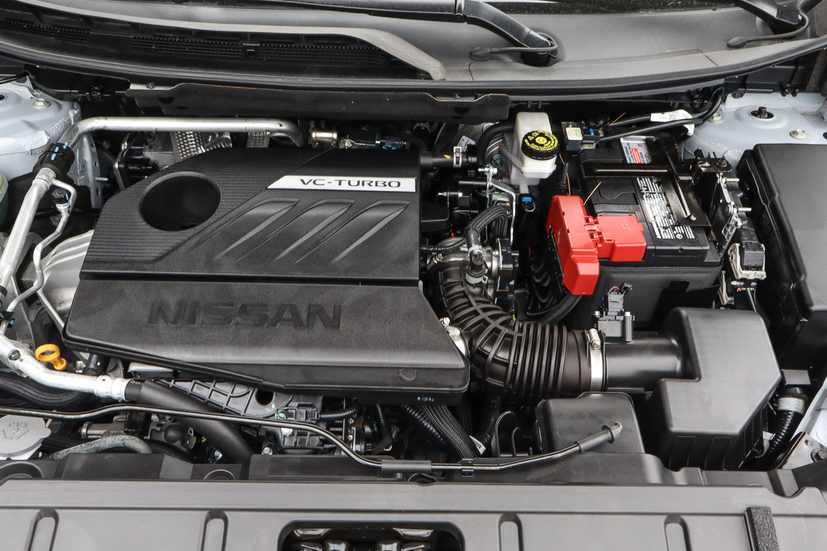 Used 2025 Nissan Rogue SV FWD image 18