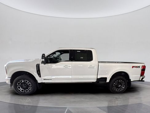 Used 2026 Ford F250 Platinum AWD/4WD image 2