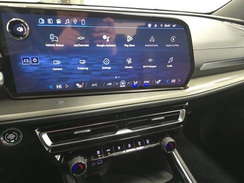 New 2026 Chevrolet Traverse LT image 12