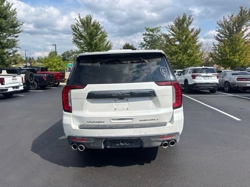 Used 2024 GMC Yukon XL Denali Ultimate w/ LPO, Floor Liner Package AWD/4WD image 7