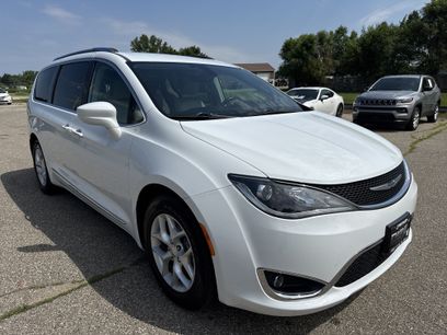 Used 2018 Chrysler Pacifica Touring-L