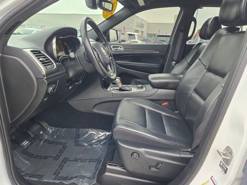 Certified 2021 Jeep Grand Cherokee Limited w/ Sun & Sound Group image 21