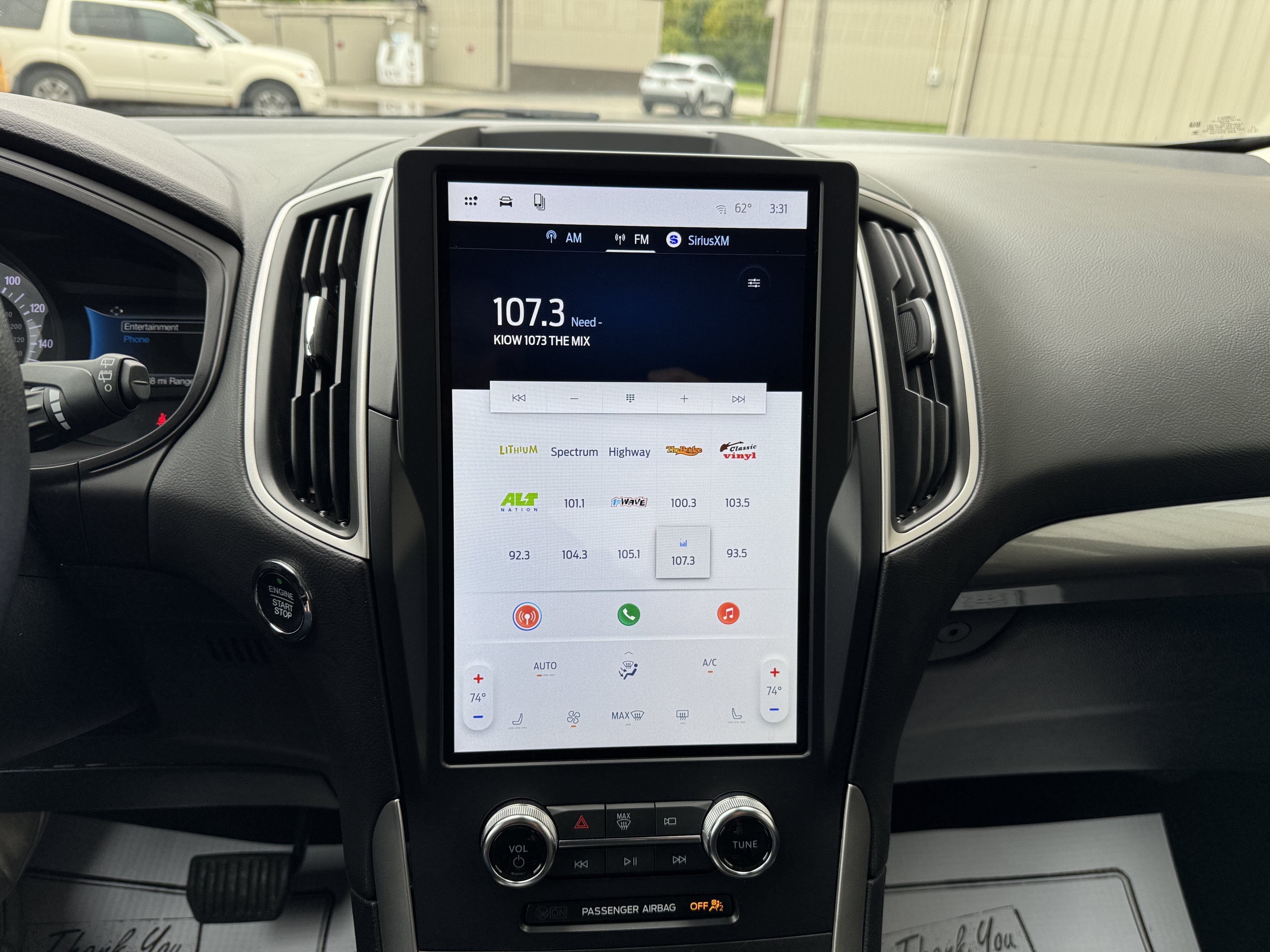 Used 2024 Ford Edge SEL AWD/4WD image 14