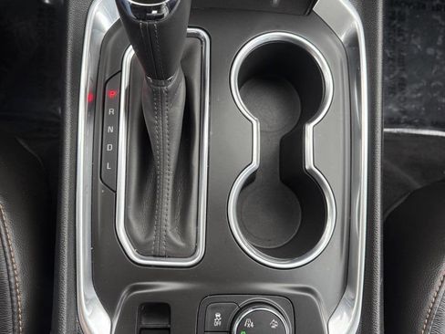 Used 2020 Chevrolet Traverse Premier AWD/4WD image 16