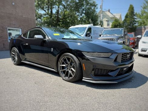 Used 2025 Ford Mustang Dark Horse w/ Dark Horse Handlin Package RWD image 3