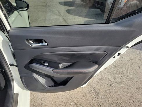 Used 2023 Nissan Altima 2.0 SR image 30