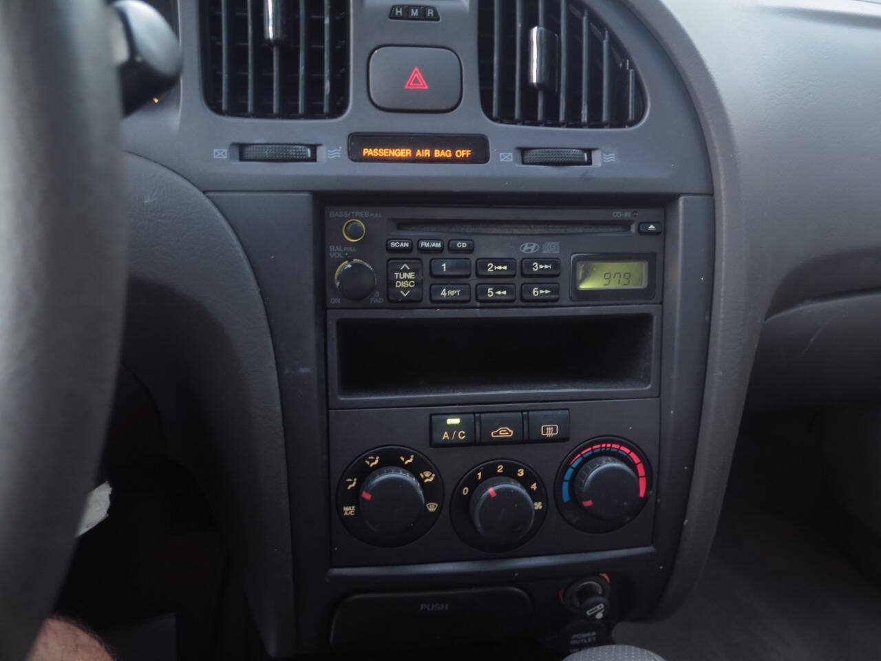 Used 2006 Hyundai Elantra Sedan FWD image 10