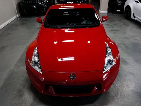 Used 2010 Nissan 370Z Touring image 38
