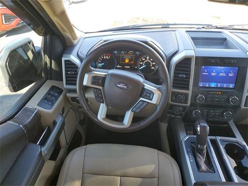 Used 2019 Ford F150 Lariat image 17