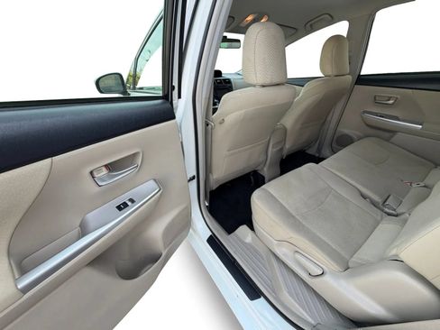 Used 2014 Toyota Prius V Three FWD image 16