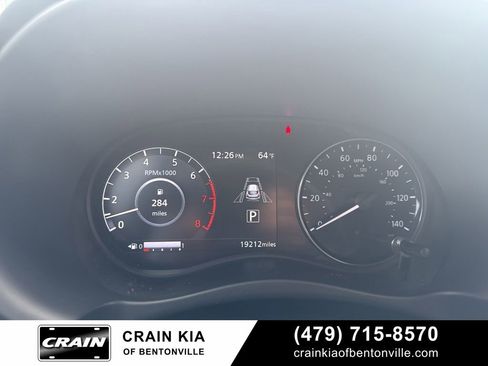 Used 2023 Nissan Kicks SR w/ SR Premium Package FWD image 15