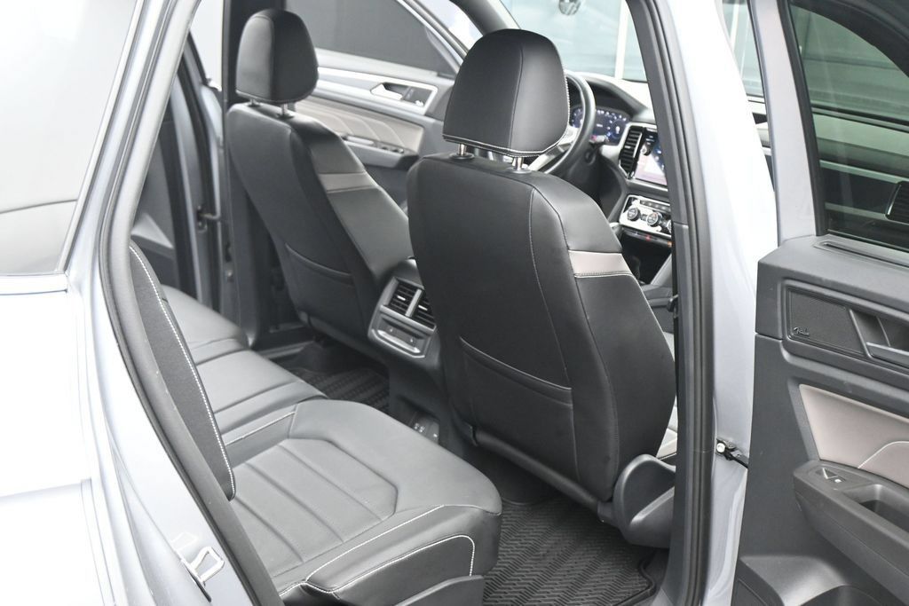Used 2023 Volkswagen Atlas Cross Sport SEL Premium R-Line AWD/4WD image 45