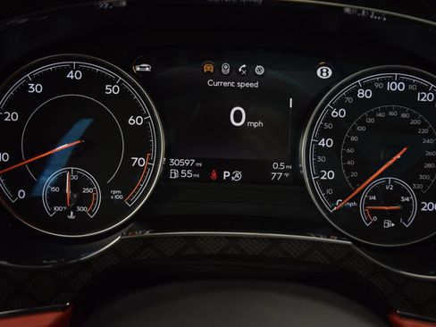 Used 2020 Bentley Bentayga Design Series AWD/4WD image 26