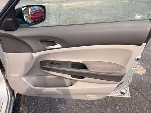 Used 2009 Honda Accord LX image 21