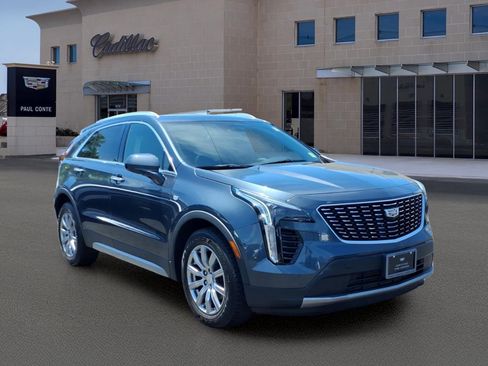 Used 2019 Cadillac XT4 Premium Luxury w/ Cold Weather Package AWD/4WD image 3