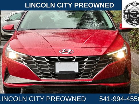 Used 2021 Hyundai Elantra SEL w/ Convenience + Premium Package image 8