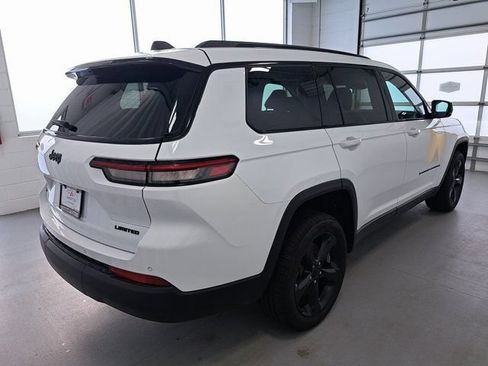 Used 2023 Jeep Grand Cherokee L Limited w/ Black Appearance Package RWD image 5