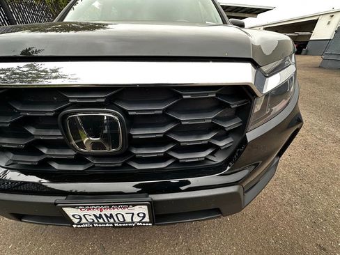 Used 2023 Honda Passport EX-L image 5