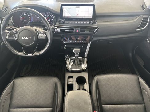 Used 2023 Kia Seltos SX AWD/4WD image 3