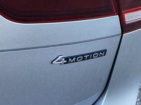 Used 2022 Volkswagen Tiguan S image 5