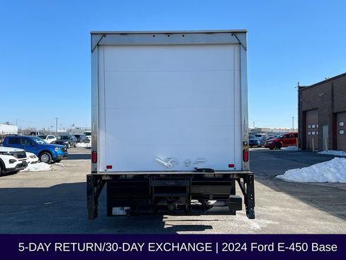 Used 2024 Ford E-450 and Econoline 450 Super Duty w/ Power Windows & Locks Group image 7
