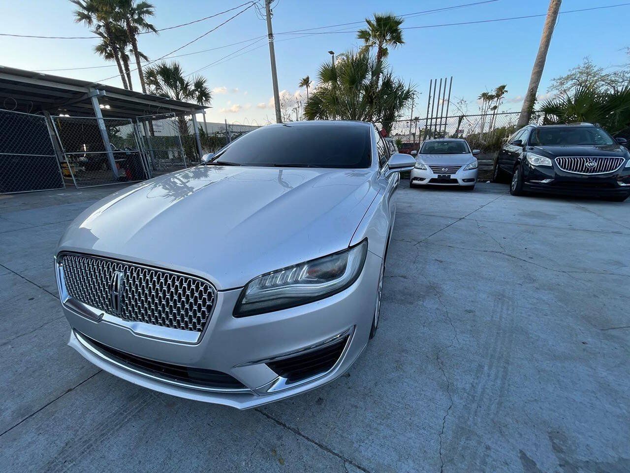 Used 2017 Lincoln MKZ Reserve FWD image 13