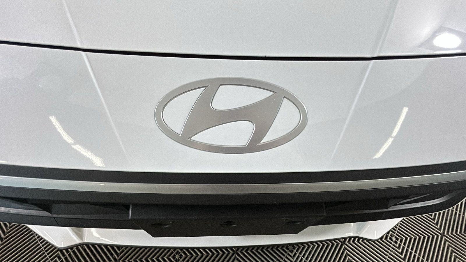 Used 2025 Hyundai Elantra SEL FWD image 9