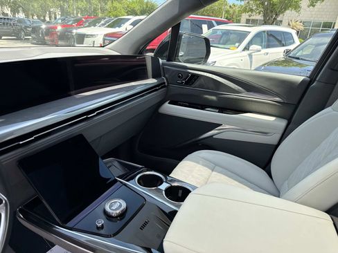 Used 2025 Cadillac Escalade IQ Luxury 1 w/ Smart Trailering package AWD/4WD image 27