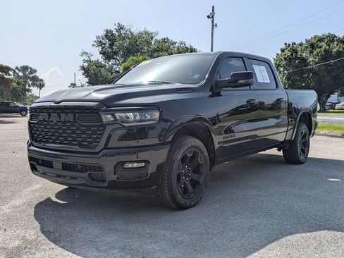 Used 2025 RAM 1500 Big Horn AWD/4WD image 9