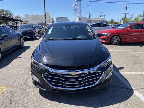 Used 2024 Chevrolet Malibu LS image 3