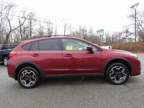 Used 2015 Subaru Crosstrek 2.0i Premium image 4