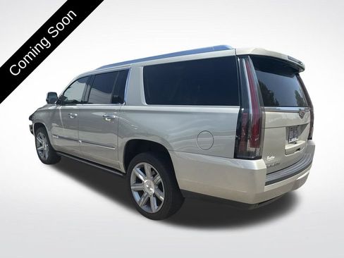 Used 2015 Cadillac Escalade ESV Premium RWD image 8