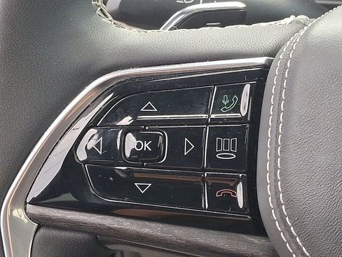 Used 2023 Jeep Grand Cherokee L Overland image 23