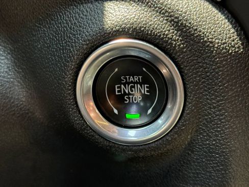 Used 2019 Chevrolet Silverado 1500 LT w/ All-Star Edition AWD/4WD image 29