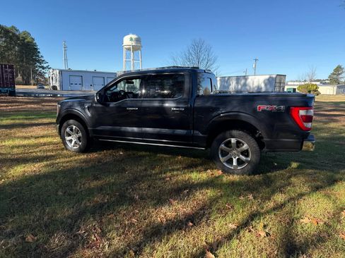 Used 2021 Ford F150 Lariat w/ Equipment Group 502A High image 13