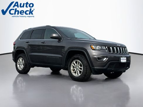 Used 2019 Jeep Grand Cherokee Laredo AWD/4WD image 1