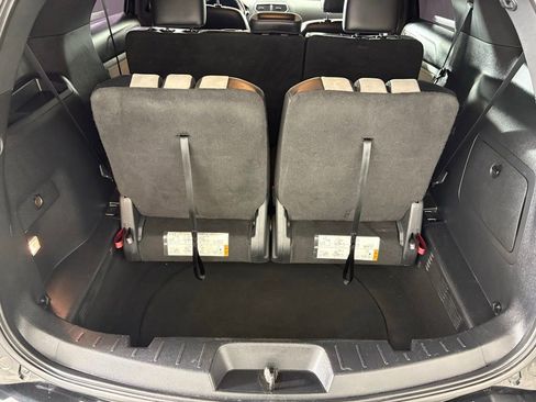 Used 2017 Ford Explorer XLT w/ Equipment Group 202A image 73