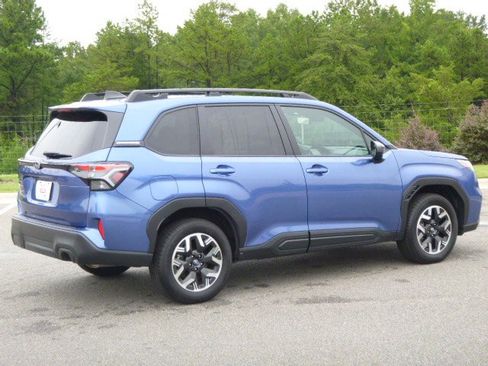 Certified 2026 Subaru Forester Premium w/ Base/Premium Plus Package AWD/4WD image 4